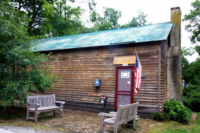 small towns in america - population less than 100